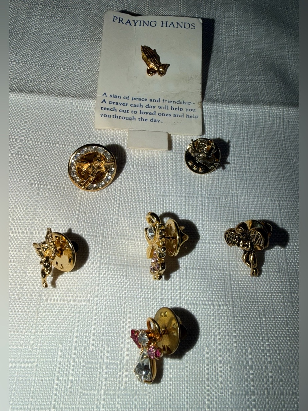 LOT OF ANGEL PINS & LAPEL PINS SOME VINTAGE